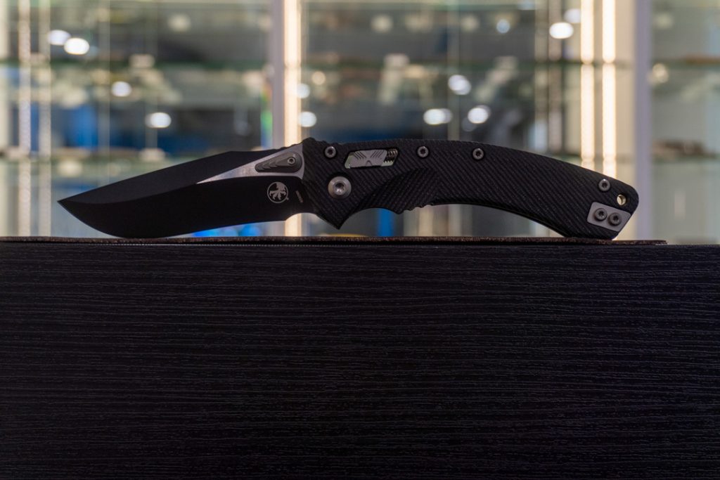 microtech amphibian with recurve blade