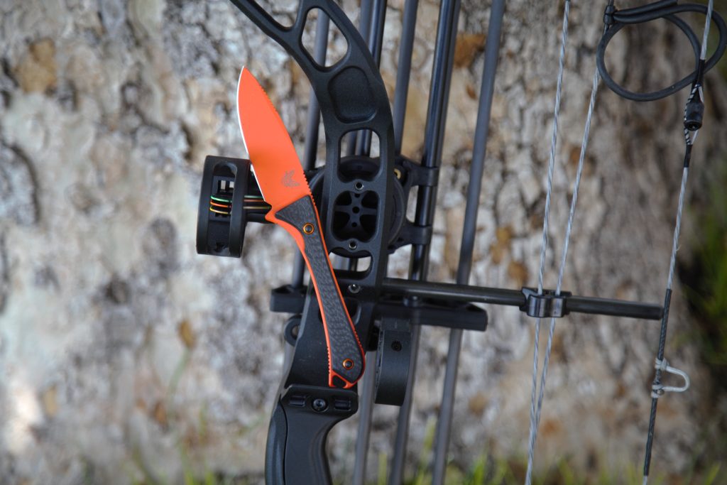 benchmade-altitude-on-compound-bow